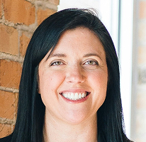 Sophie Hartwell Kundenservice Leiterin Porträt Service Team